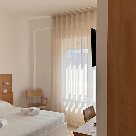 Гостьовий будинок Estelle 4*