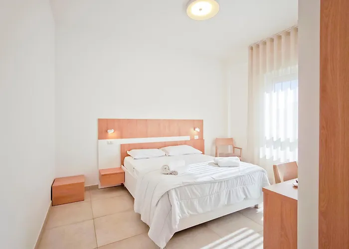 Casa de hóspedes Estelle 4*